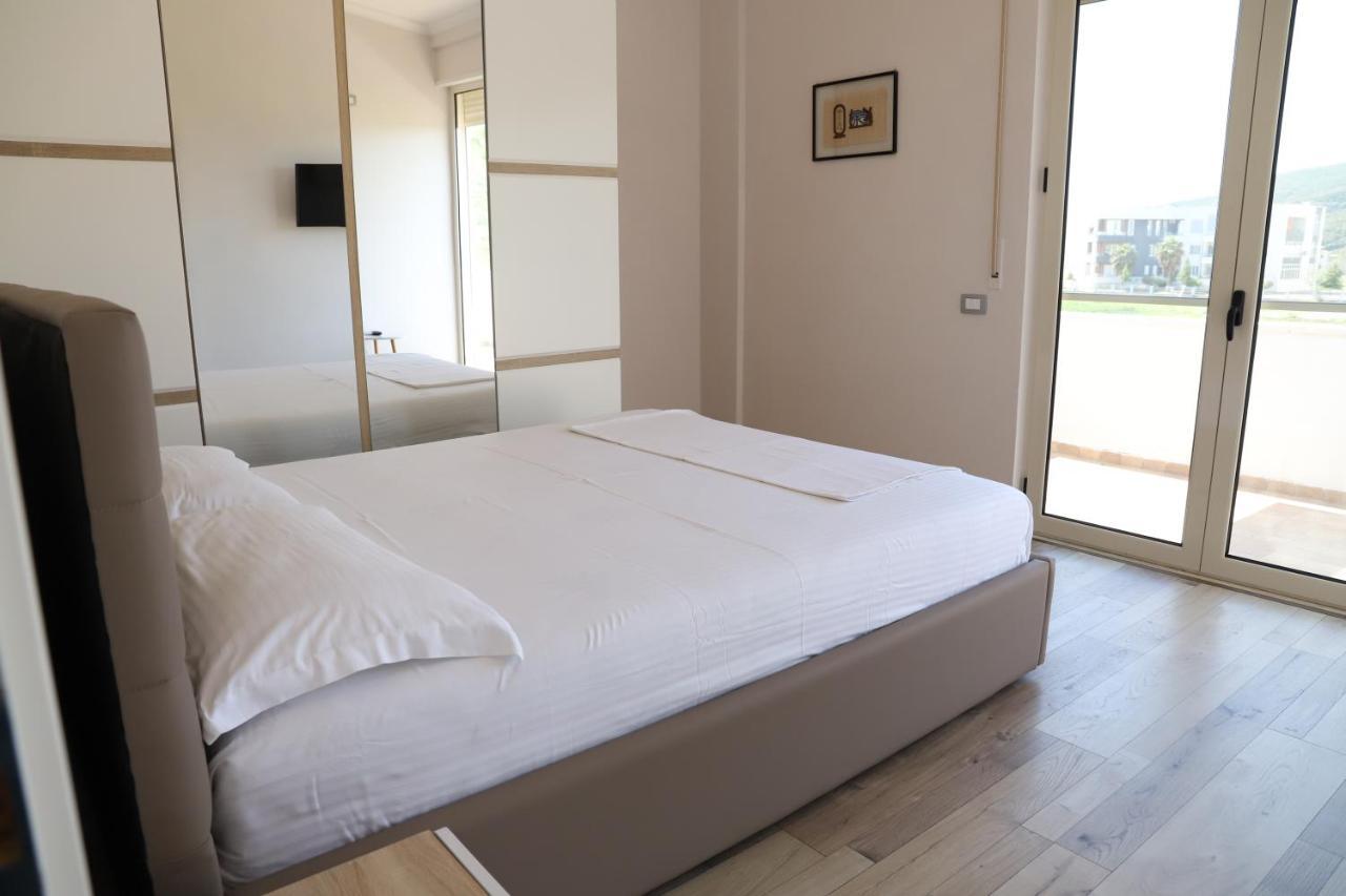 דורס Tea Residence, Gjiri I Lalzit Apartments מראה חיצוני תמונה