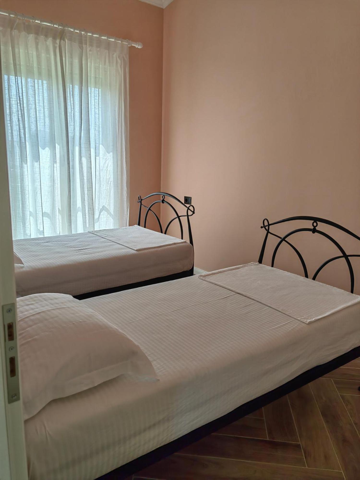 דורס Tea Residence, Gjiri I Lalzit Apartments מראה חיצוני תמונה